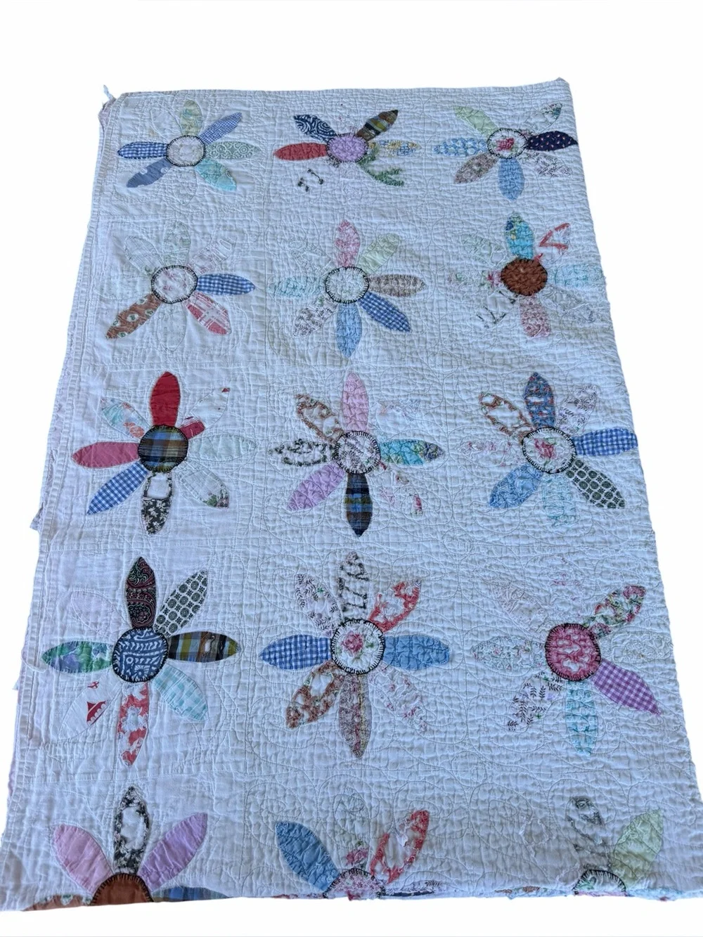 VTG Scrap Flower Dresden Plate Quilt Farmhouse Pastels 56x85 Flaws Cutter Crafts